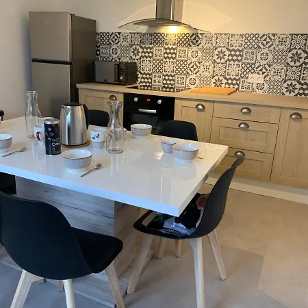 Le Famillial , 2 Chambres, 4 Lits Double Avec Parking Prive 1 Voiture, Netflix, Lits Faits Et Serviettes De Toilette Sur Place Apartmán Dieppe