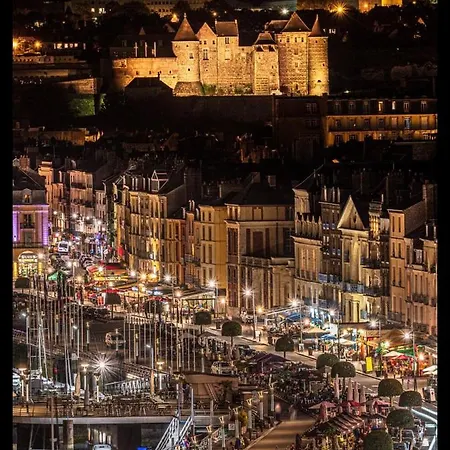 Le Famillial , 2 Chambres, 4 Lits Double Avec Parking Prive 1 Voiture, Netflix, Lits Faits Et Serviettes De Toilette Sur Place *