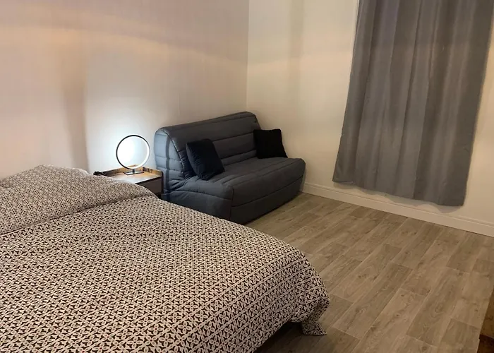 Le Famillial , 2 Chambres, 4 Lits Double Avec Parking Prive 1 Voiture, Netflix, Lits Faits Et Serviettes De Toilette Sur Place Appartement